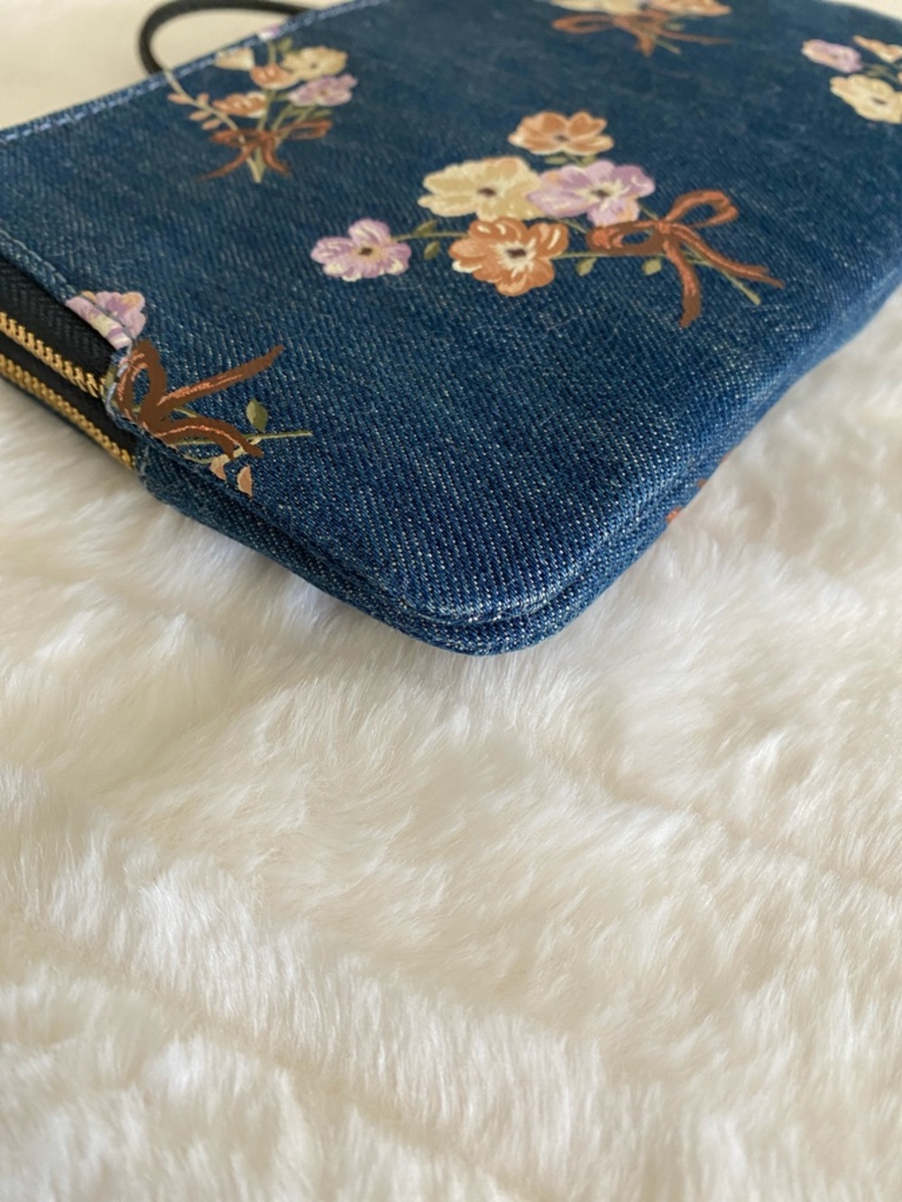 Coach Double Zip Wristlet in Painted Floral Denim - HARD TO FIND - Picture 11 of 16